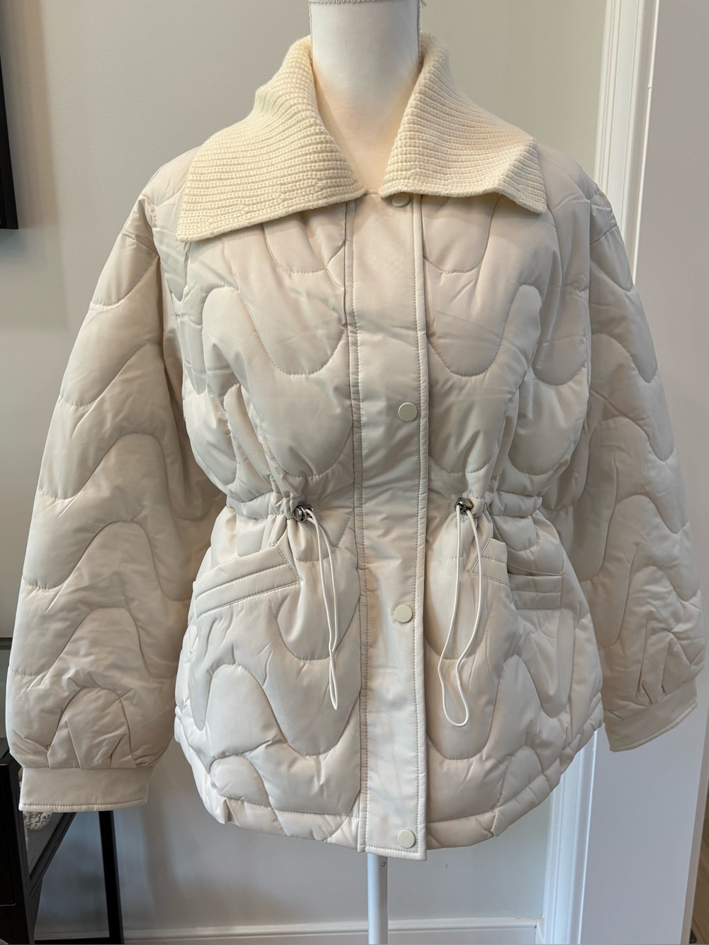 Belle & Bloom Quilted Drawstring Waist Coat, Cream, Size M, Fall Autumn Winter